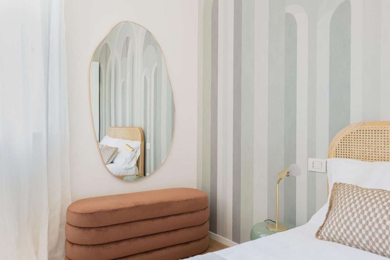 Easylife - Romantico Appartamento Sui Navigli Milan Exterior photo